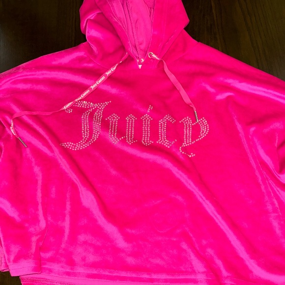 Juicy Couture Bedazzled Velour Sleepware Set - Picture 4 of 12